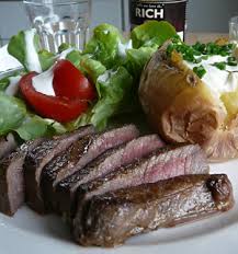 Broil salisbury steak 3 zoll von hitze für 3 bis 4 minuten; Steaks Usa Kulinarisch