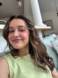 Olivia Darnell's Instagram, Twitter & Facebook