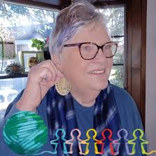 Need a mix of good eats and a nice walk for visitors any ideas? TIA