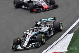 The spaniard defended his position for a long time, but repeatedly performed strange maneuvers: Formel 1 China 2018 Das Rennen Im Formel 1 Liveticker