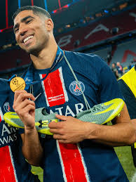 Achraf Hakimi | 🏆🔴🔵 | Instagram