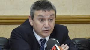 Un concejal de Cs la lía en un Pleno hablando del culo de su mujer y las  faldas de colegiala