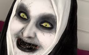 Notre sélection shopping pour un maquillage d'halloween. Pour Halloween Voici Un Tutoriel Maquillage Hyper Facile Et Effrayant