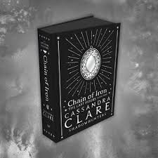 This is cassandra clare's official facebook page. Chain Of Iron By Cassandra Clare Exclusive Edition Fairyloot