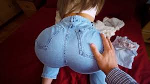 Stepbrother Helps Stepsister Clean Her Room but Things got Dirty