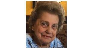 Donna Balcom's Instagram, Twitter & Facebook