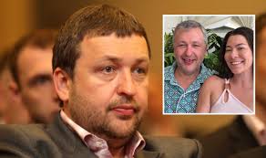 Verslininkas Antanas Guoga pasirodė be priekinio danties: gal šita foto  heiteriams nuotaiką pakels