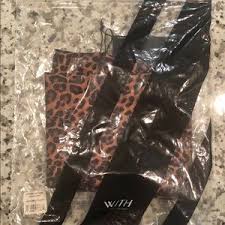 •wholesale sports suit for yoga, running and doing. Peloton Pants Jumpsuits Peloton Leopard Capri Leggings And Sports Bra Poshmark