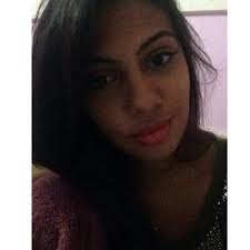 Beatriz Vaz (@biaaavaz)