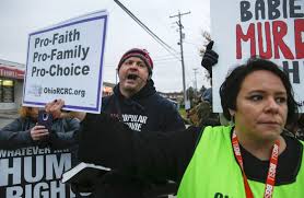 Police bias alleged against abortion-rights activist who disrupted Mass