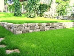 Gartenmauer Vorsprung Erhohung Garten Gartenmauer Garten Anlegen