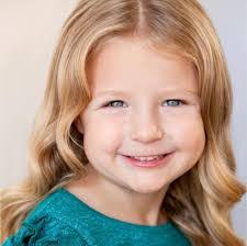 Hadley Smith's Instagram, Twitter & Facebook