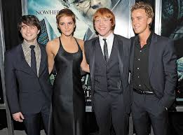 On 23 august 2000, daniel radcliffe (11), rupert grint (11) and emma watson (10) attended a press conference to be introduced as the lead actors in the harry in an interview daniel radcliffe told j.k. Emma Watson Tom Felton Emma Watson Daniel Radcliffe Emma Watson Age