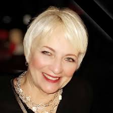 She tells sea tales down by the sea. More awesome people, places and events 