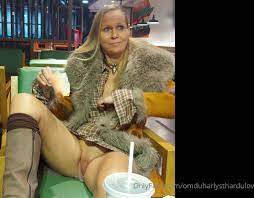 Harley at lunch - Thothub