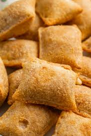 Preheat air fryer to 400 degrees f for 5 minutes. Air Fryer Pizza Rolls Easy Healthy Recipes