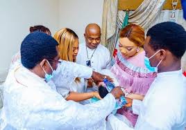 Unu Amaro Kam Siri Kwado On Twitter Congratulations To Supreme Court Governor Hope Uzodimma1 Of Imo State On The Baptism Of His Twin Daughters Beautiful Family Https T Co Affrrfjk6t