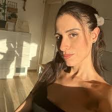 Lisa Ponziani's Instagram, Twitter & Facebook