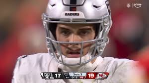 [Highlight] Raiders flagged for illegal shift (declined), rookie center  Jackson Powers-Johnson mistimes snap and Chiefs recover loose ball to win  game