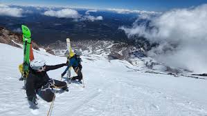 Best ski route on Mount Shasta? Hotlum Wintun Trip Report | Blackbird –  Blackbird Mountain Guides, LLC