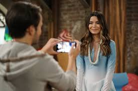 The new icarly will pick up nearly 10 years after nickelodeon's original show ended, and finds carly shay, the original influencer, and her friends navigating work, love, and family in their twenties. Okpjikjb8de5tm