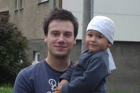 2021 sympatický moderátor petr suchoň (36) se opravdu má. Strahovska Liga