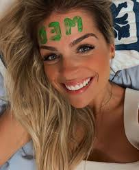 Deborah Cury Rad Dourado