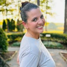 Joann Lorenz's Instagram, Twitter & Facebook