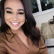 Marcella Robertson's Instagram, Twitter & Facebook