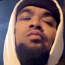 Roland Christopher Uy (@rolotheuno) • Threads, Say more