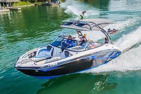Последние твиты от yamaha boats and waverunners (@yamahaboating). Yamaha Unveils 2016 Sportboat Lineup Powerboating Com