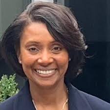 Kierra Walker Connects With Students, Parents, Despite Digital Divide