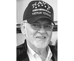 Dwight Harlan's Instagram, Twitter & Facebook