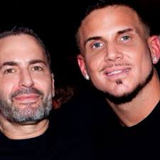 Marc Jacobs se casó con el modelo Char Defrancesco en medio de una 'lluvia'  de celebridades de la moda