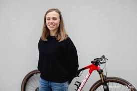 Смотреть entrevista loana lecomte скачать mp4 360p, mp4 720p. Interview Bike Check Loana Lecomte En Haar Massi Aire Sl Vojo Magazine