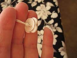 Reversible Buttons For A Reversible Jumper Or Overalls Buttonholes Buttons Sewing Techniques