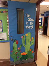 E91b3451fbbe80b7c35a441d41961eda Jpg 2448 3264 Door Decorations Classroom Classroom Door Displays Classroom Decor