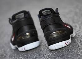 Mens 13 nike nikelab flyknit racer shoes knit by night black out 526628 005. Flyknit Racer Black Knit By Night Black Aj4204 001 Nike Cool Grey Foamposite 2017