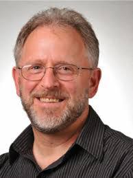 Dean Kahn's Instagram, Twitter & Facebook