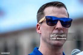 1,315 Chase Oliver Photos & High Res Pictures