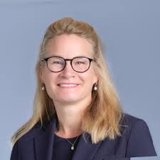 Master abgeschlossen! 🎓🥳🎉 Ich freue mich sehr, den erfolgreichen  Abschluss meines Master of Science in Digital Business Administration  bekannt zu geben. Es war eine spannende und bereichernde…