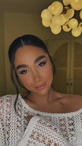 تا جایی که از اون عکس بدم میاد🤣🤷🏻‍♀️