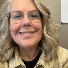 Tammy Arndt's Instagram, Twitter & Facebook