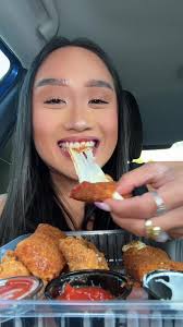 #chilisbarandgrill #chilismozzarellasticks #mozarellasticks #cheesepull  #cheesy# #cheese #friedcheese #cheese #cheeselover #cheesetok  #creatorsearchinsights #mukbang #mukbangeatingshow #mukbangs ...