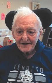 Wesley Earl's Instagram, Twitter & Facebook