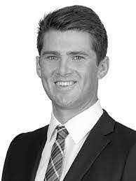 Curtis Bash's Instagram, Twitter & Facebook