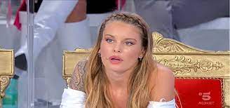 Stingo capisce che le turbe di sophie hanno avuto. Scelta Sophie Codegoni Uomini E Donne Chi E Matteo Ranieri Sono Fortunata