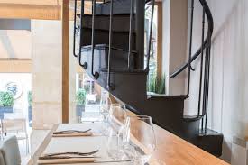 Fish And Seafood Restaurant Paris Restaurant Paris Restaurant Poisson Fables De La Fontaine