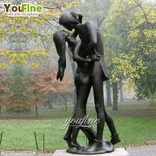 Famous romeo and juliet statue. High Quality Bronze Romeo And Juliet Hug Statue For Sale Buy Romeo And Juliet Hug Statue Romeo And Juliet Hug Statue For Sale Bronze Romeo And Juliet Hug Statue Product On Alibaba Com