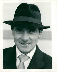 Chris Pimlott's Instagram, Twitter & Facebook